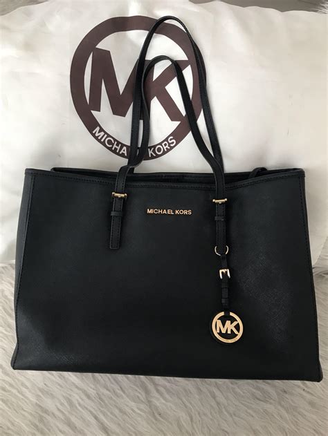 kenmerken originele michael kors tas|authentic michael kors monogram.